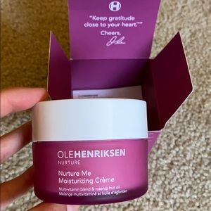 Ole Henriksen Nuture Me Moisturizing Creme